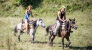 Koňské dostihy v Curraj i Epërm